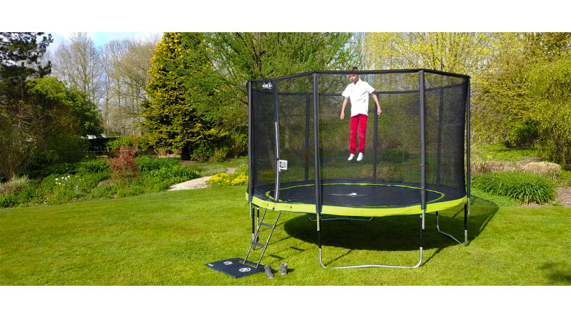 un trampoline kangui pour le jardin