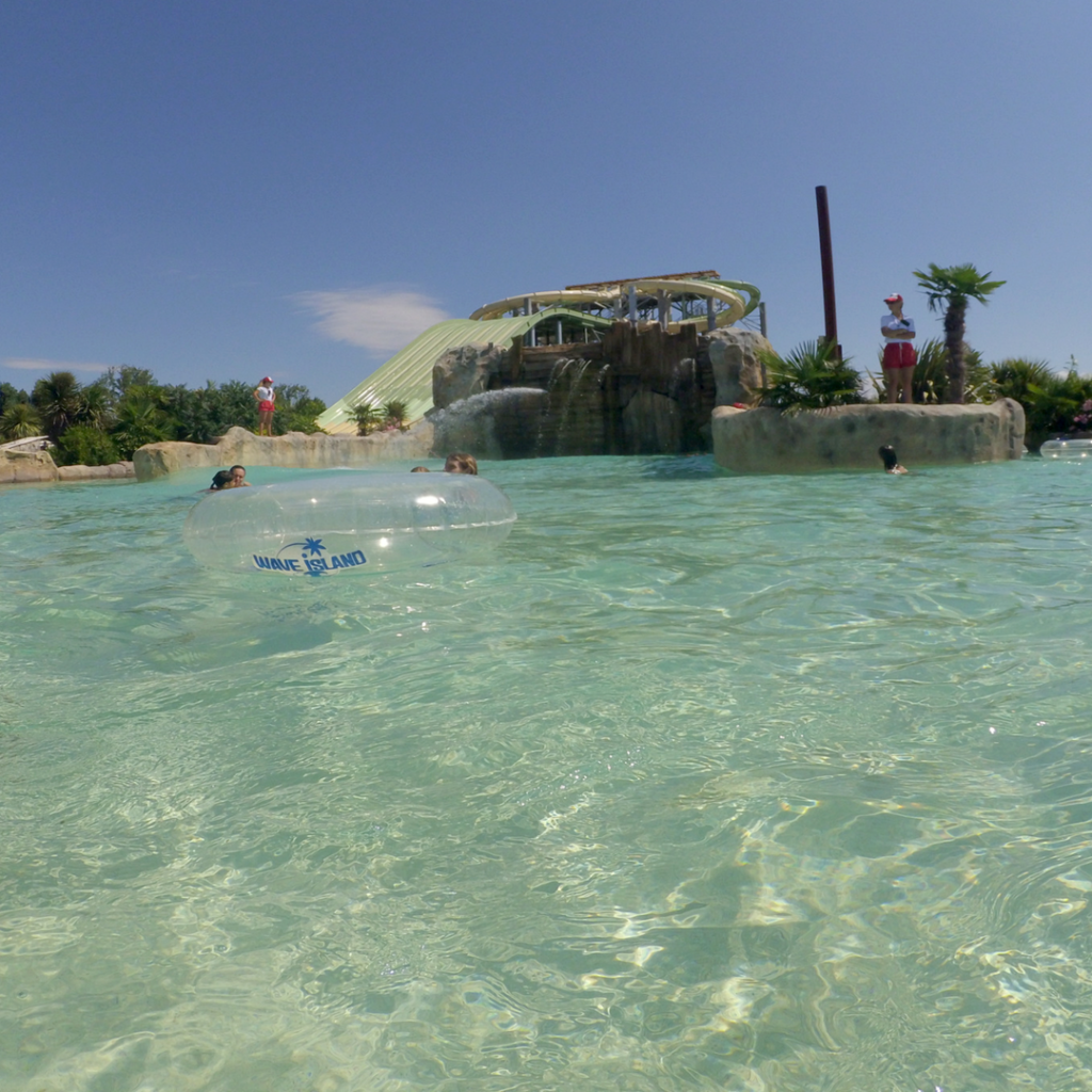 piscine à vagues wave island